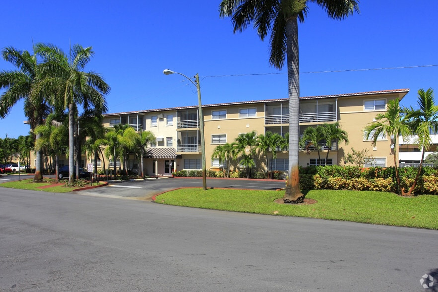 Deerfield East Deerfield Beach Fl Apartment Finder