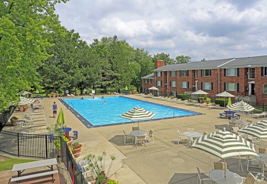 Independence Green Apartments Farmington Hills MI Apartment Finder Independence Green Apartments Farmington Hills MI Apartment Finder