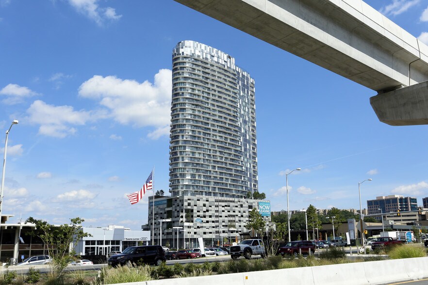 Adaire Tysons, VA Apartment Finder