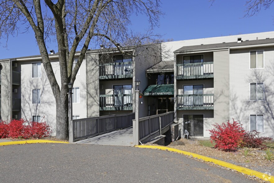 Oakmont Apartments Coon Rapids, MN Apartment Finder