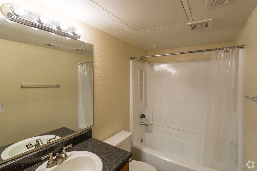 Bathroom Fixtures Nashville Tn creekstone apartments - nashville, tn | apartment finder Bathroom Fixtures Nashville Tn creekstone apartments - nashville, tn | apartment finder