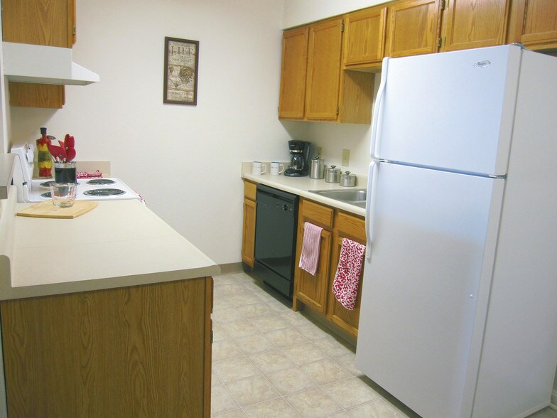 Kitchen Modern Cabinet Malaysia Contemporary Affordable Taylor Armstrong Source Zimbio