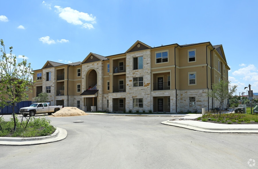 Arrington Ridge Apartments Arrington Ridge Apartments