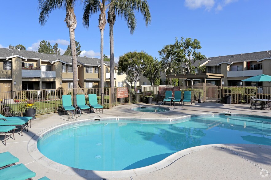 Madison Newport Costa Mesa, CA Apartment Finder