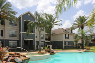 Northbrooke Luxury Apartments - Houston, TX | Apartment Finder