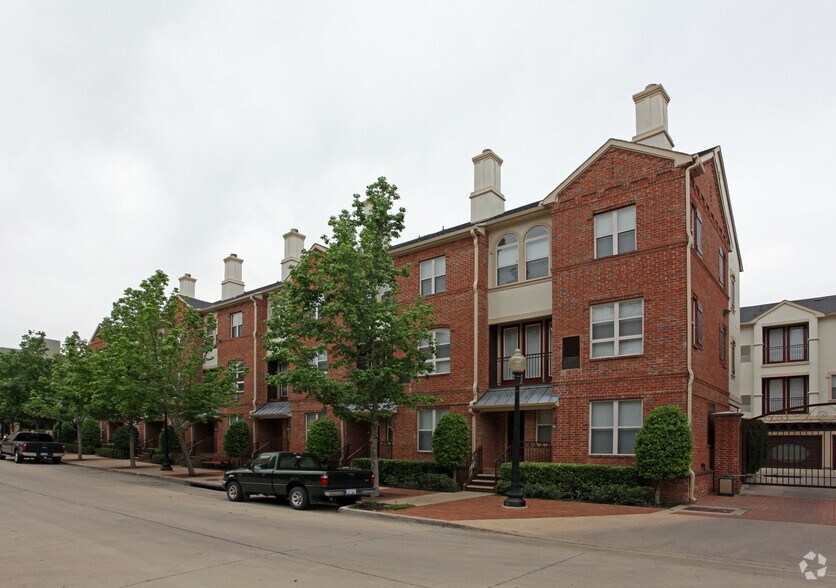 Manchester State Thomas Dallas, TX Apartment Finder