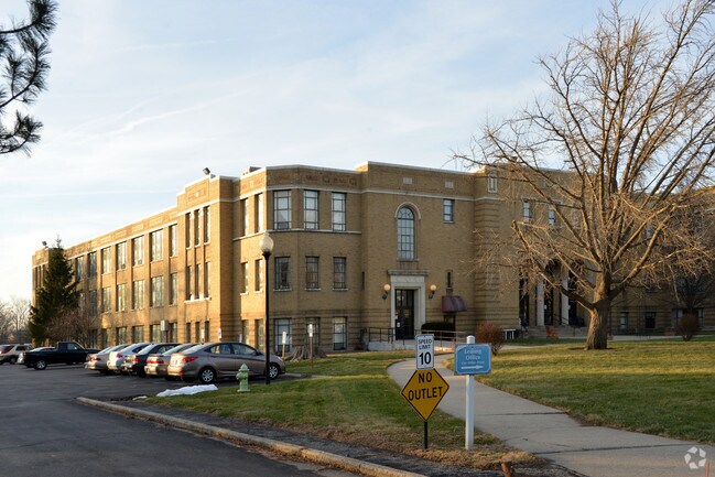 Fairborn Senior Apartments - Fairborn, OH | Apartment Finder