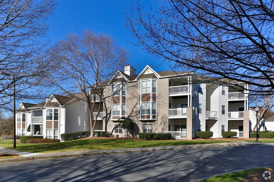 Whitehall Estates Charlotte, NC Apartment Finder