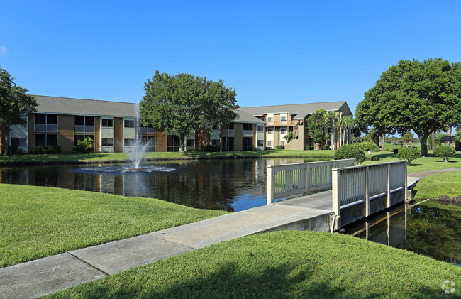 Courtyard On The Green Apartments - Melbourne, FL | Apartment Finder