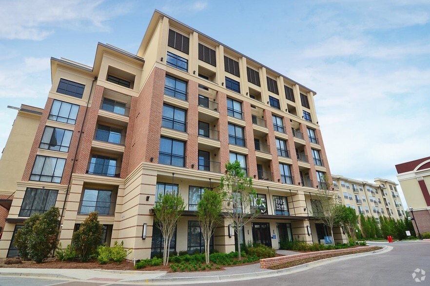 1105 Town Brookhaven Atlanta, GA Apartment Finder
