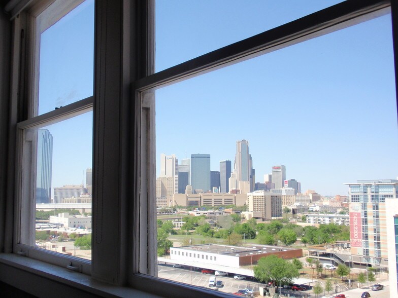 South Side on Lamar Dallas, TX Apartment Finder