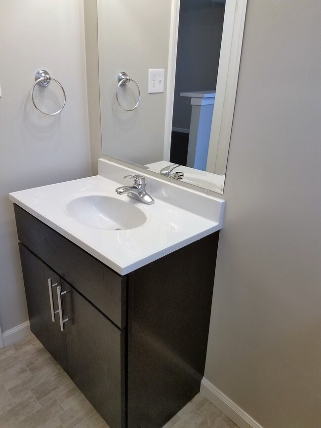Bathroom Fixtures Hayward Ca parkview townhomes - hayward, ca | apartment finder Bathroom Fixtures Hayward Ca parkview townhomes - hayward, ca | apartment finder