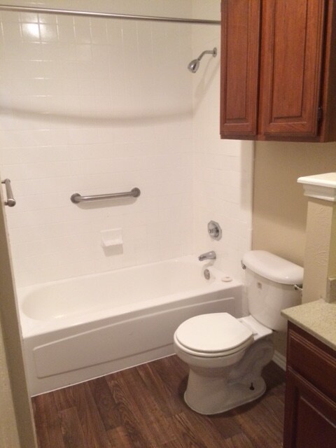 Bathroom Fixtures Plano Tx plano park townhomes - plano, tx | apartment finder Bathroom Fixtures Plano Tx plano park townhomes - plano, tx | apartment finder
