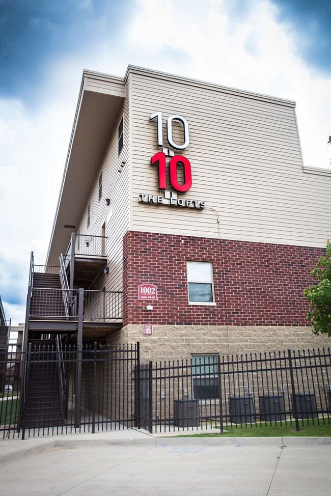 First Site Apartments Normal, IL Apartment Finder