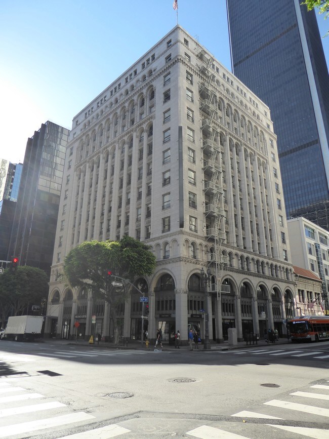 Milano Lofts Los Angeles, CA Apartment Finder