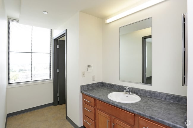Bathroom Cabinets Lincoln Ne the parkhaus - leasingbedroom - lincoln, ne | apartment finder Bathroom Cabinets Lincoln Ne the parkhaus - leasingbedroom - lincoln, ne | apartment finder