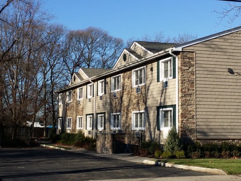 islip terrace According to our research of new york and other state lists there were 2 registered sex offenders living in islip terrace, new york as of may 22, 2018 the ratio of number of residents in islip terrace to the number of sex offenders is 2,641 to 1 the number of registered sex offenders compared to. islip terrace According to our research of new york and other state lists there were 2 registered sex offenders living in islip terrace, new york as of may 22, 2018 the ratio of number of residents in islip terrace to the number of sex offenders is 2,641 to 1 the number of registered sex offenders compared to.