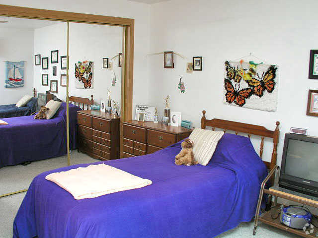 Bedroom Sets Green Bay Wi east point village - green bay, wi | apartment finder Bedroom Sets Green Bay Wi east point village - green bay, wi | apartment finder