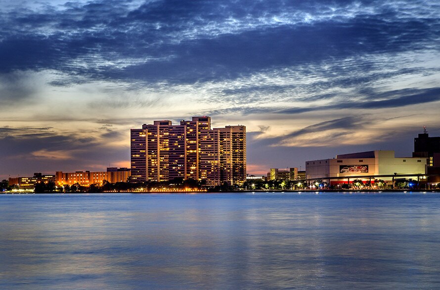 Riverfront Towers Detroit, MI Apartment Finder