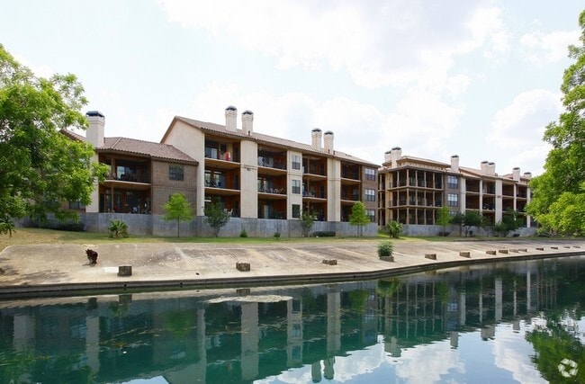 The Landmark Apartments New Braunfels, TX Apartment Finder