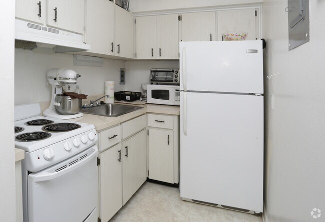 Studio Apartment Jacksonville Fl campus towers apartments - jacksonville, fl | apartment finder Studio Apartment Jacksonville Fl campus towers apartments - jacksonville, fl | apartment finder