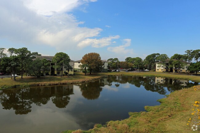Mystic Woods - Palm Beach Gardens, FL | Apartment Finder