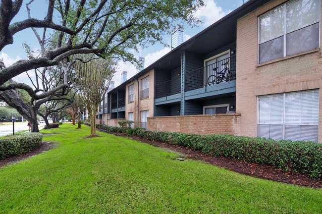 Scotland Yard Houston, TX Apartment Finder