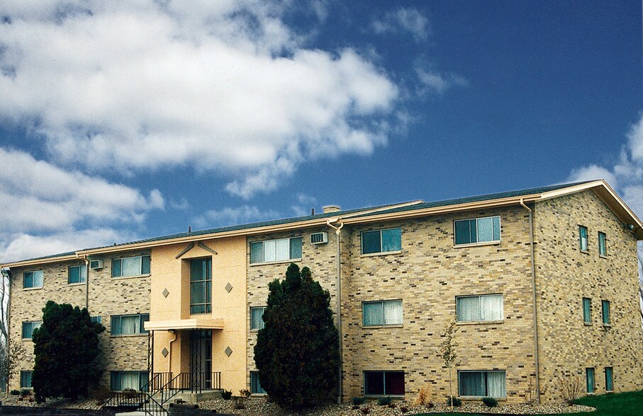 Urban Green Apartments Urbandale, IA Apartment Finder