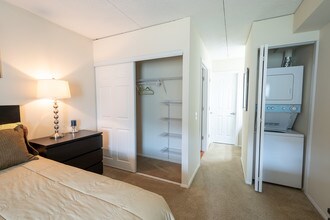 Eos 21 Apartment Homes Alexandria Va Finder