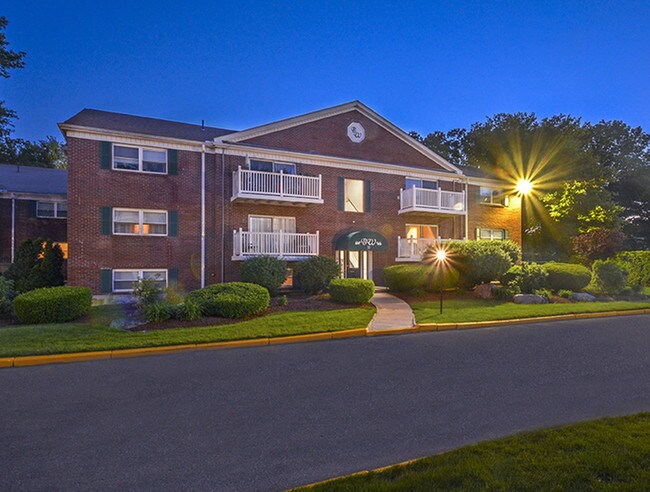 Belmont West Apartments Belmont West Apartments