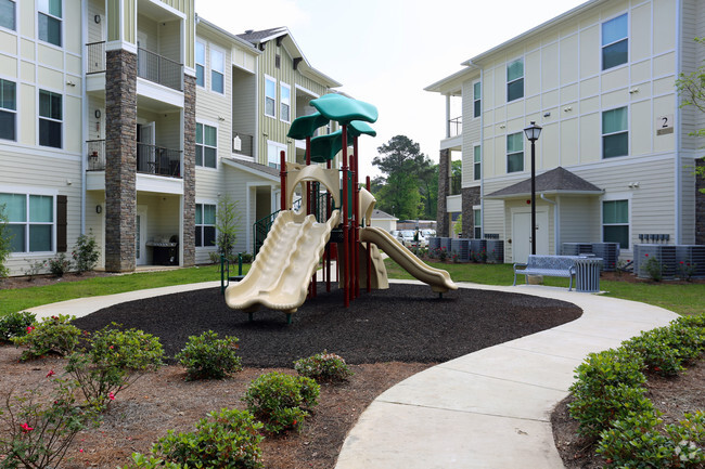 Creek Side Crossing Apartments