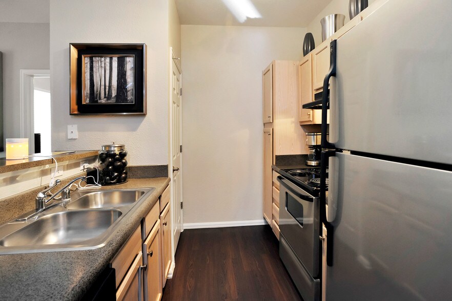 The Dakota At Governor's Ranch Littleton, CO Apartment Finder