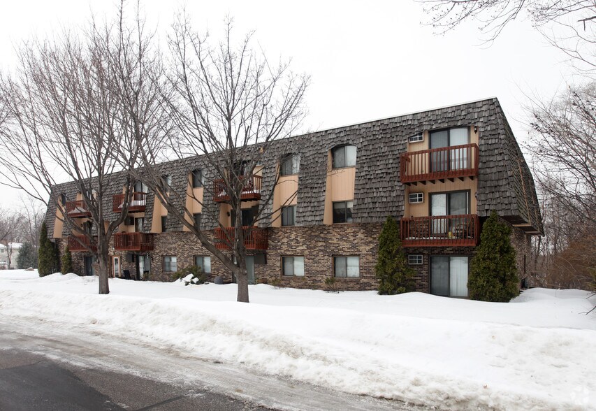 Gauvette Park Apartments Columbia Heights Mn Apartment Finder Primary Photo Gauvette Park Apartments