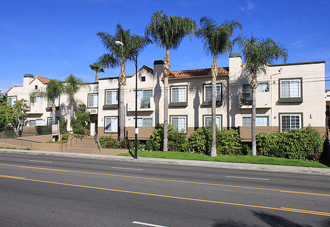 Brighton Vista Apartments - Burbank, CA | Apartment Finder