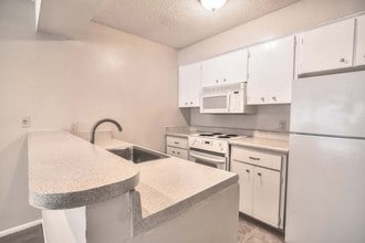 French Place Apartments San Antonio Tx Apartment Finder French Place Apartments General Photo