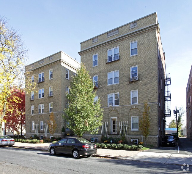 28 Gates Avenue Apts Montclair, NJ Apartment Finder
