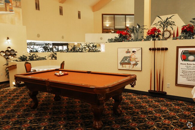 Sierra Regency Senior Living Roseville, CA Apartment