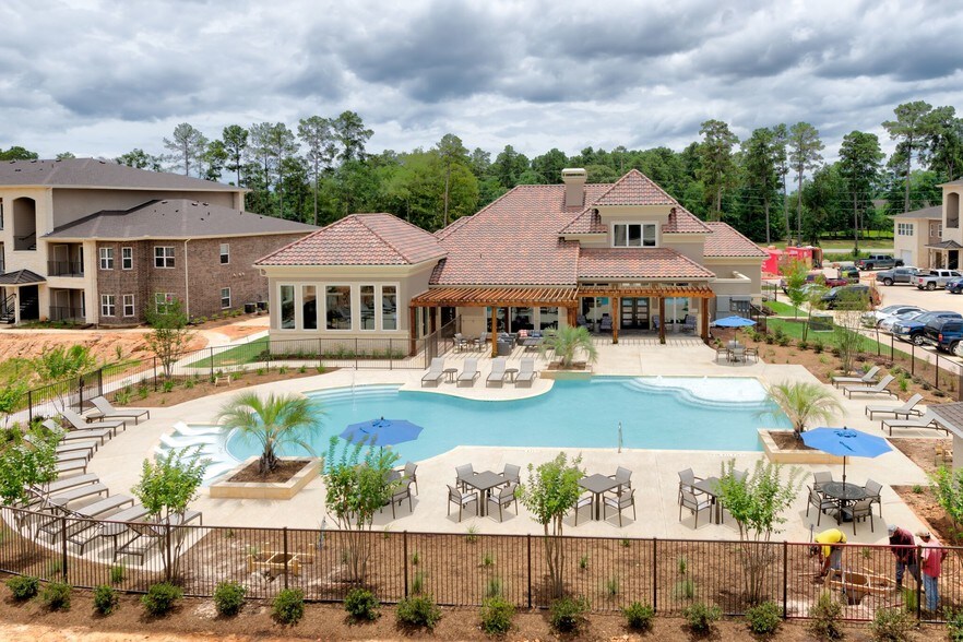 Hilltops Apartments Conroe, TX Apartment Finder