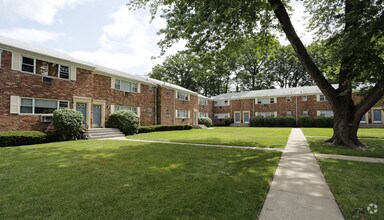Colonial Heights - Parsippany, NJ | Apartment Finder