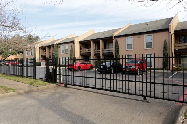 Ventana Canyons Dallas, TX Apartment Finder