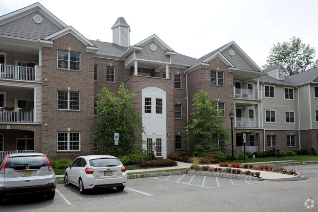 Arlington Ridge Apartments Arlington Ridge Apartments