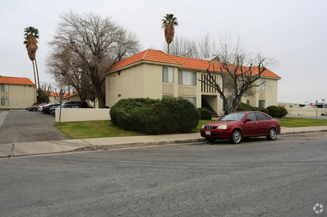 Royal Palm Apartment Bakersfield, CA Apartment Finder