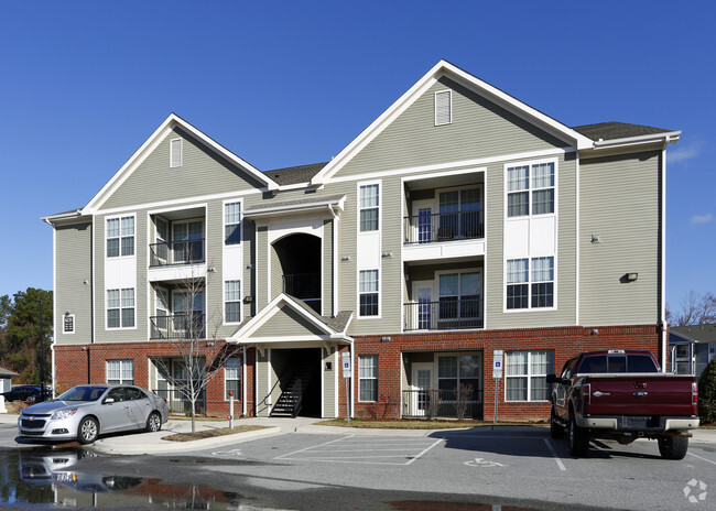 Independence Place West Fayetteville - Fayetteville, NC | Apartment Finder