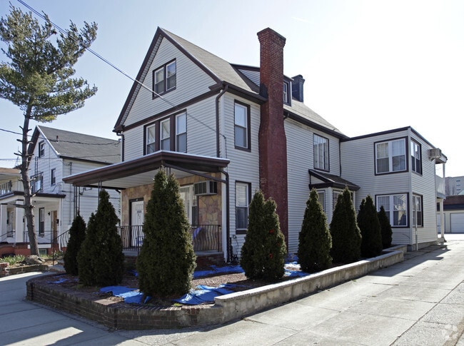 87 Fayette St Perth Amboy, NJ Apartment Finder