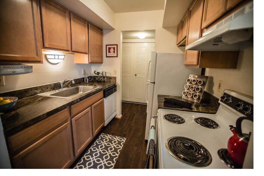 Drawbridge Apartments East Harrison Township, MI Apartment Finder