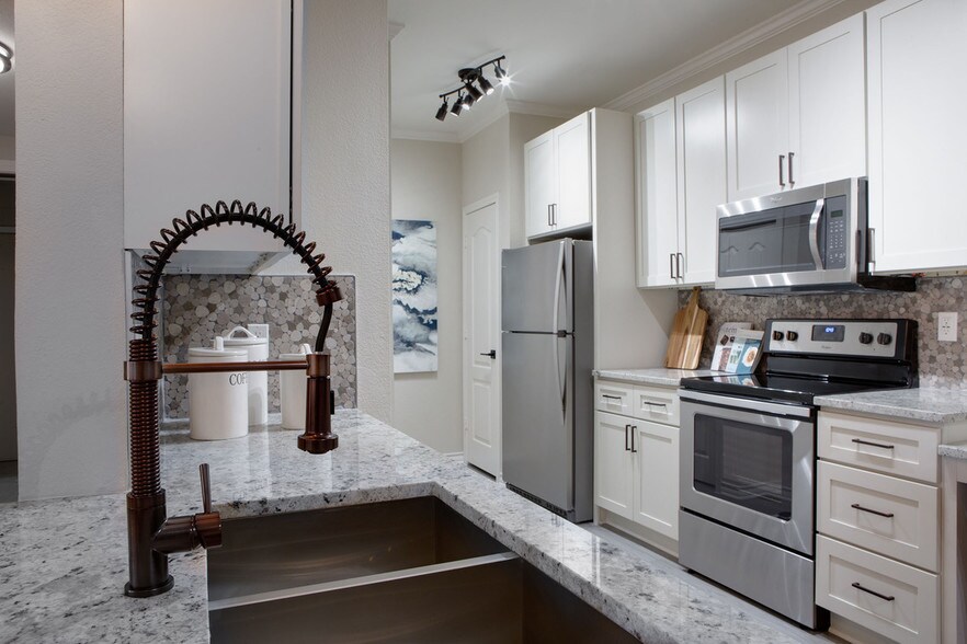 Avington Park At Fossil Creek Apartments By Cortland Avington Park At Fossil Creek Apartments By Cortland