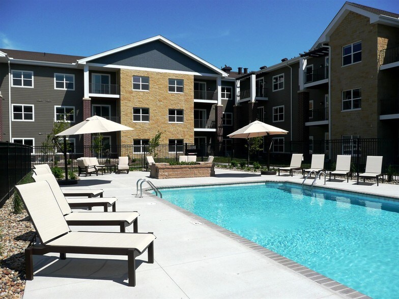sierra pointe apartments west