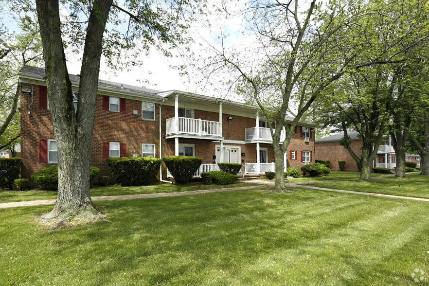 Madison Gardens - Old Bridge, NJ | Apartment Finder