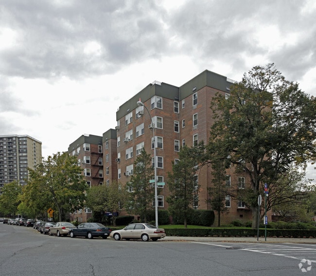 Bay Terrace Cooperative Section X Bayside, NY Apartment Finder