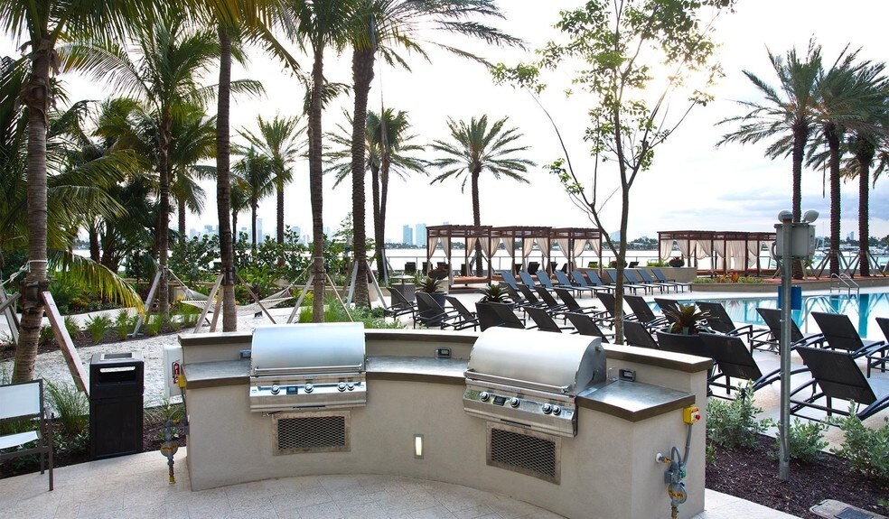 Flamingo South Beach North And Towers Miami Fl Flamingo South Beach North And Towers Miami Fl Apartment Finder